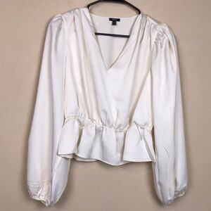 ❌SOLD❌ Express Women’s Ivory V-Neck Puff Long Sleeve Peplum Blouse